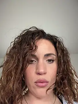 Clara-xoxo online show from 03/03/26, 12:00