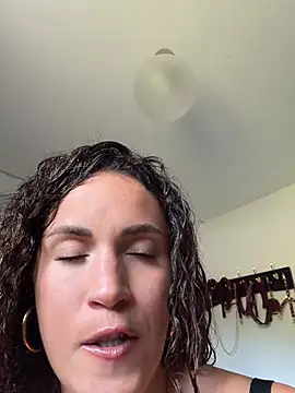 Clara-xoxo online show from 06/30/26, 01:23