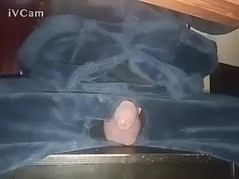 Snapshot of Bigdick666cm chatting on 12/24/24, 03:05 Bigdick666cm online show from 12/24/24, 03:05