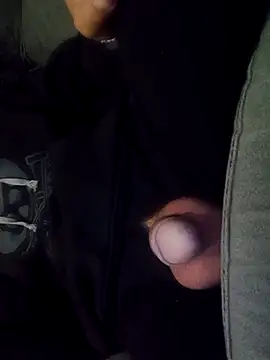 Snapshot of Bigdick666cm chatting on 10/19/25, 08:04 Bigdick666cm online show from 10/19/25, 08:04