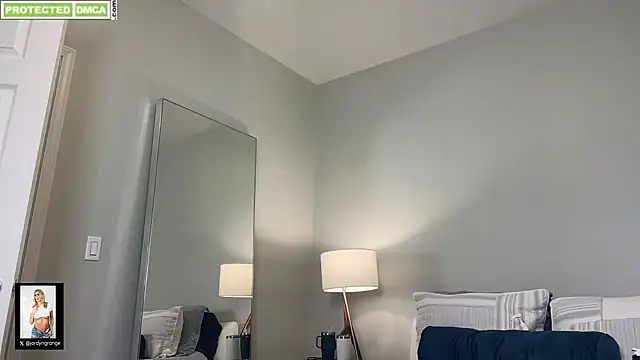 Snapshot of JordynGrange chatting on 02/24/25, 10:25 JordynGrange online show from 02/24/25, 10:25