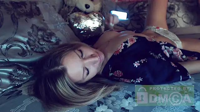 mimmi  online show from 01/24/25, 01:03