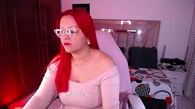 salomecastro  online show from 11/05/25, 02:55