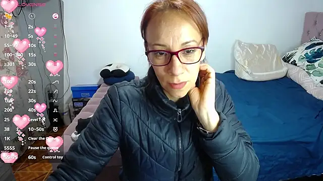 cristin doll  online show from 03/19/25, 07:49