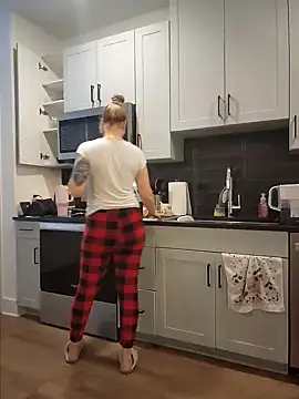 HollyTattoo online show from 01/14/25, 02:00