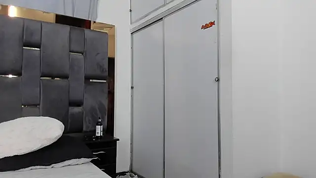 Bellahot387 online show from 09/24/25, 12:30