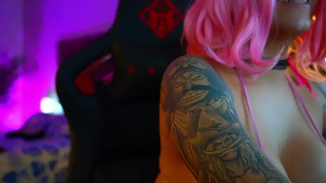 ambarEvans online show from 12/02/24, 02:20