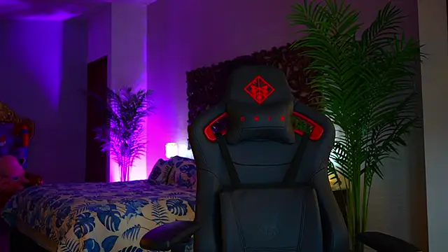 ambarEvans online show from 12/11/24, 01:26