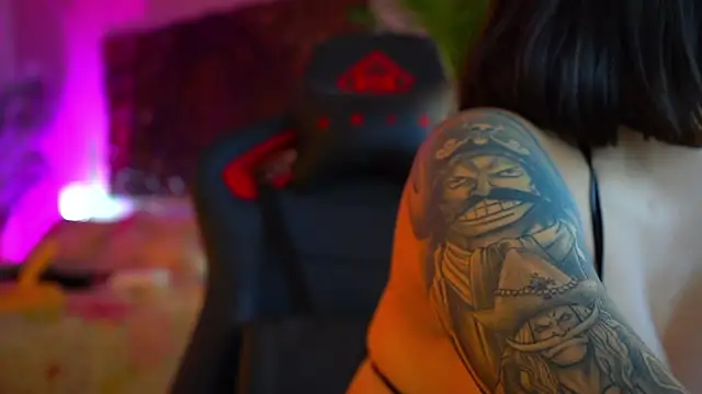 ambarEvans online show from 12/31/24, 12:00