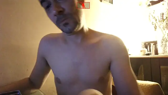 Snapshot of Ethangay chatting on 07/11/26, 02:31 Ethangay online show from 07/11/26, 02:31