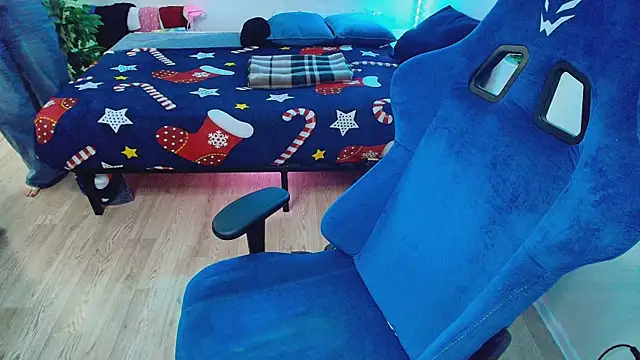 CranberryHot online show from 04/16/26, 07:53