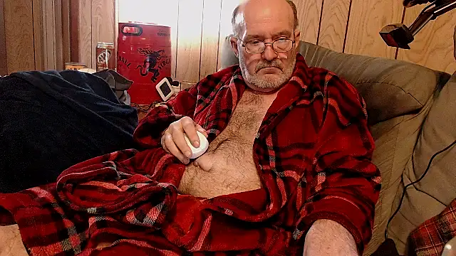 snickers1 online show from 12/17/25, 02:56