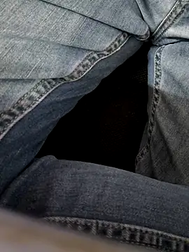 Leo Big online show from 10/21/25, 12:28