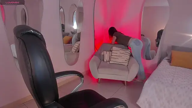 MorganHicks online show from 02/15/25, 05:50