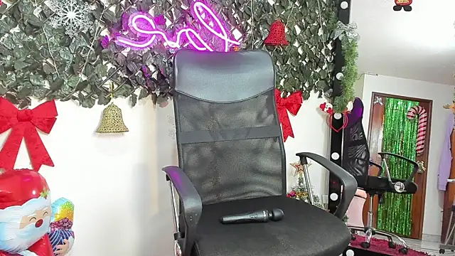 DestinyHills online show from 12/18/25, 03:18