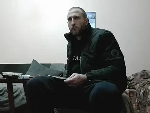 Snapshot of ZDRAVKICH chatting on 02/14/26, 09:33 ZDRAVKICH online show from 02/14/26, 09:33