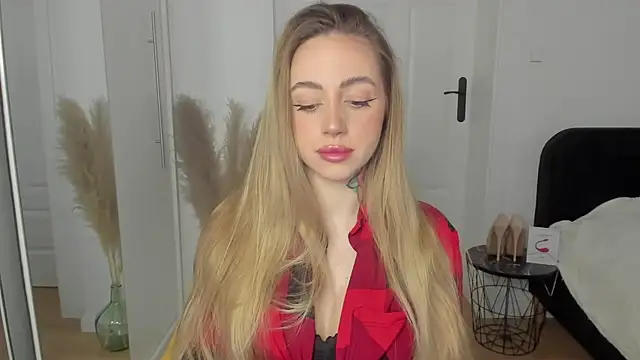 Snapshot of sexyCoralie chatting on 01/31/25, 07:39 sexyCoralie online show from 01/31/25, 07:39