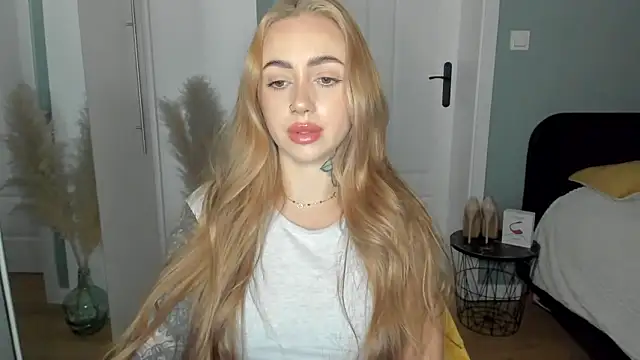 sexyCoralie online show from 04/10/26, 06:51