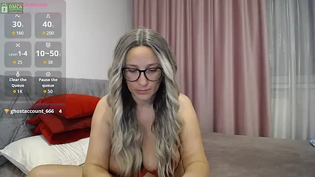 Aphrodite S32 online show from 10/04/25, 03:26