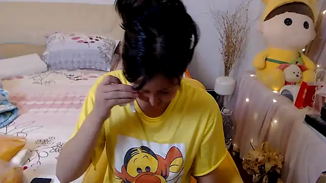 328coco online show from 11/02/25, 04:09