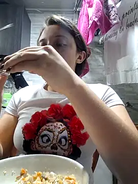 linda-schmidt online show from 10/21/25, 10:10