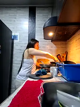 linda-schmidt online show from 11/07/25, 05:02