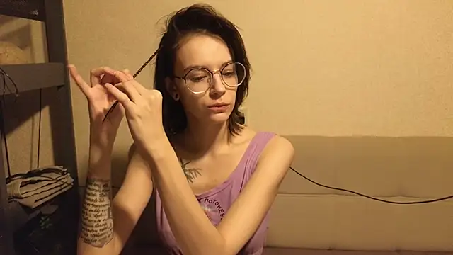 alyssa sweet online show from 12/15/24, 04:48