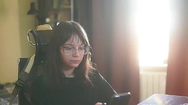 alyssa sweet online show from 09/25/25, 04:27