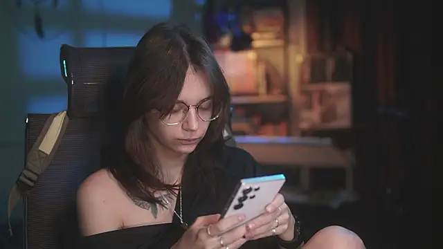 alyssa sweet online show from 03/16/26, 04:51