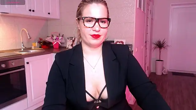 HotTiffani online show from 02/07/25, 09:26