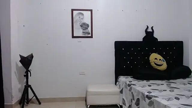 venuz mendoza20 online show from 09/22/25, 02:30