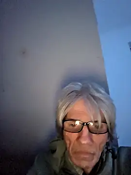 Snapshot of InMeinenMund chatting on 03/25/26, 07:09 InMeinenMund online show from 03/25/26, 07:09