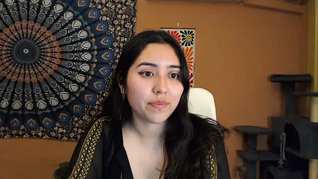 Snapshot of IntimateTales chatting on 01/17/25, 08:22 IntimateTales online show from 01/17/25, 08:22