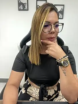 KellyBrooklyn  online show from 02/20/25, 12:15