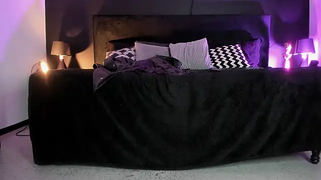  Jade 16 online show from 02/08/25, 06:44