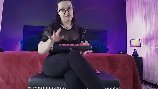  Jade 16 online show from 04/07/26, 11:43