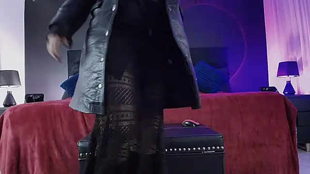  Jade 16 online show from 05/18/26, 12:55