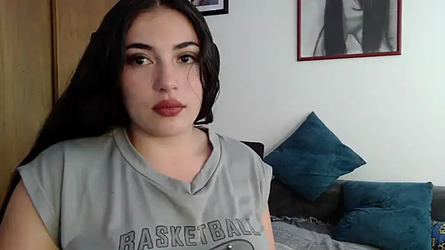 Snapshot of Honey_Aynur20 chatting on 09/11/25, 06:08 Honey Aynur20 online show from 09/11/25, 06:08