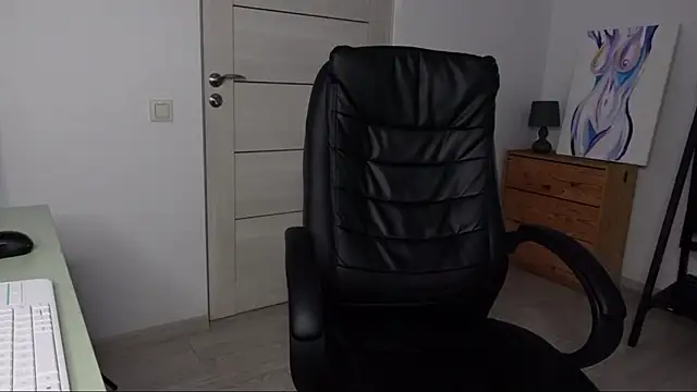 Snapshot of Tommy_Burnz chatting on 12/30/24, 07:48 Tommy Burnz online show from 12/30/24, 07:48