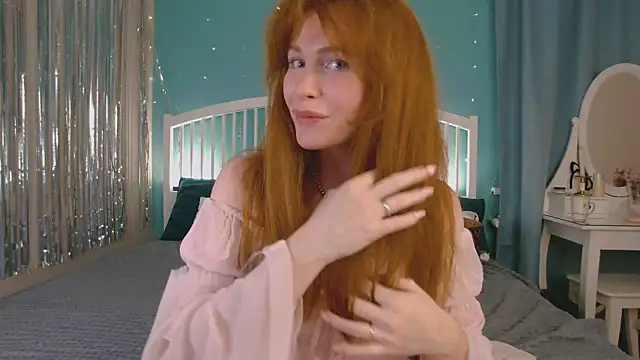 Snapshot of GingerArin chatting on 06/18/26, 07:18 GingerArin online show from 06/18/26, 07:18