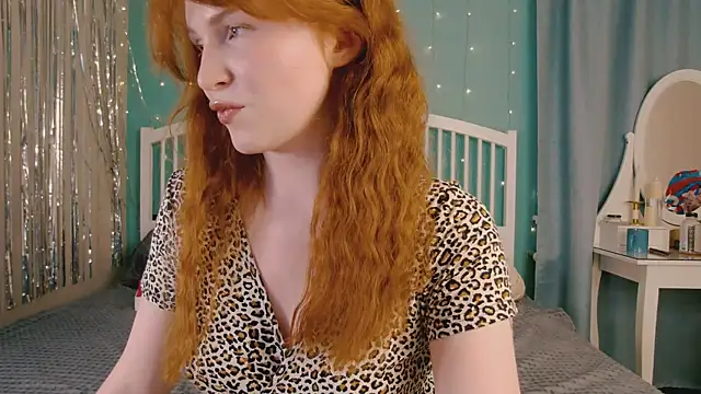 Snapshot of GingerArin chatting on 07/24/26, 11:19 GingerArin online show from 07/24/26, 11:19