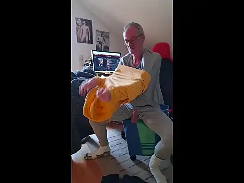 BerndisCam online show from 01/14/26, 01:28