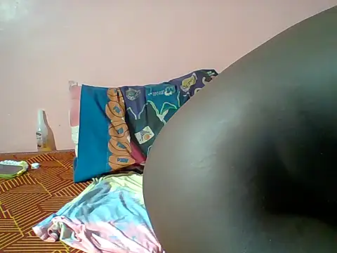 sluutygirl online show from 12/16/25, 11:21