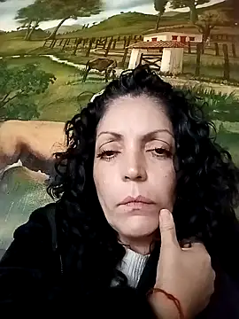 mijal queen online show from 12/29/24, 08:26
