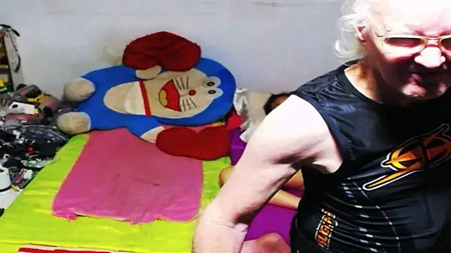 1CuteAndSexy69 online show from 02/12/25, 04:11