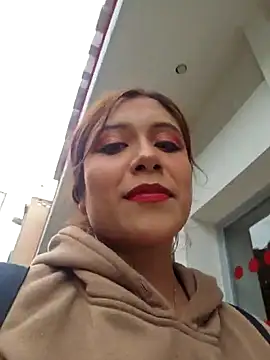 Snapshot of DORYY chatting on 09/30/25, 10:15 DORYY online show from 09/30/25, 10:15