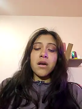 Snapshot of DORYY chatting on 11/19/25, 03:06 DORYY online show from 11/19/25, 03:06