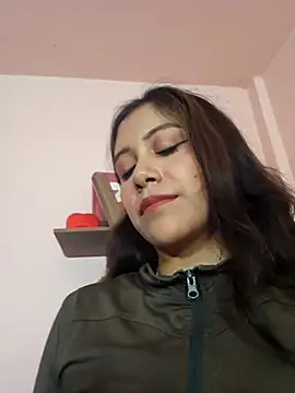 Snapshot of DORYY chatting on 01/08/26, 02:03 DORYY online show from 01/08/26, 02:03