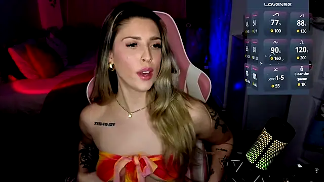 queenxlexy online show from 12/29/24, 10:25