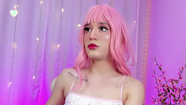 Snapshot of rosseblondee chatting on 09/09/25, 08:52 rosseblondee online show from 09/09/25, 08:52